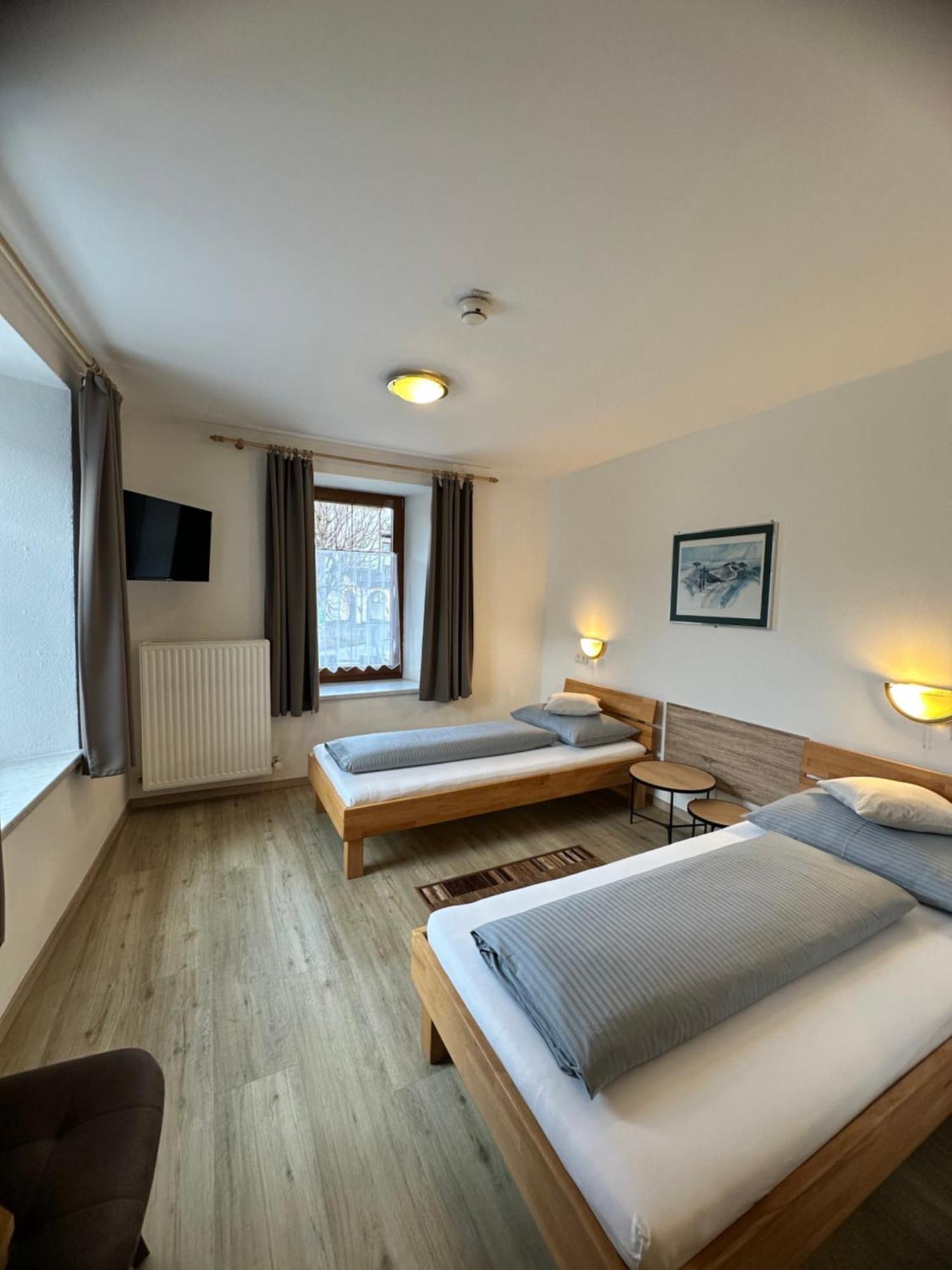 Goldener Adler Bed & Breakfast Scharnitz Exterior photo
